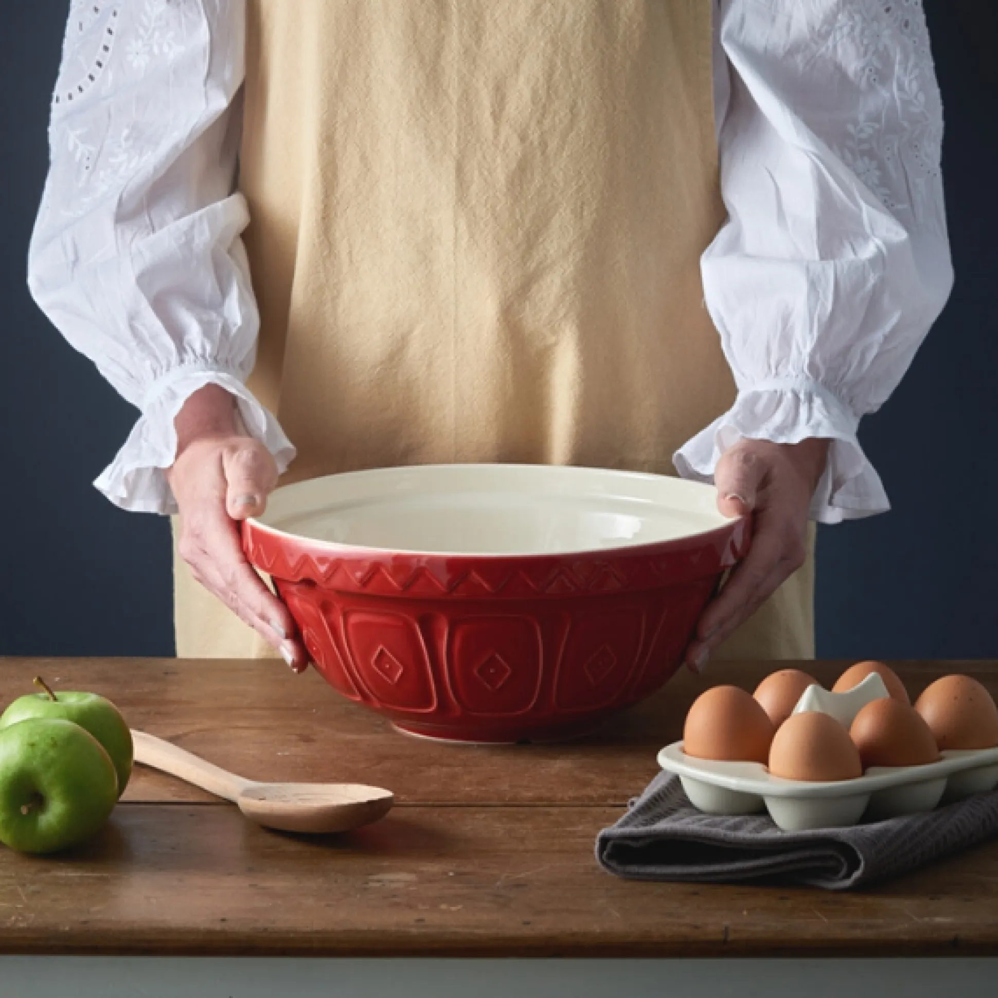 Colour Mix S18 Red Mixing Bowl 26cm