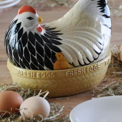 Mother Hen Nest