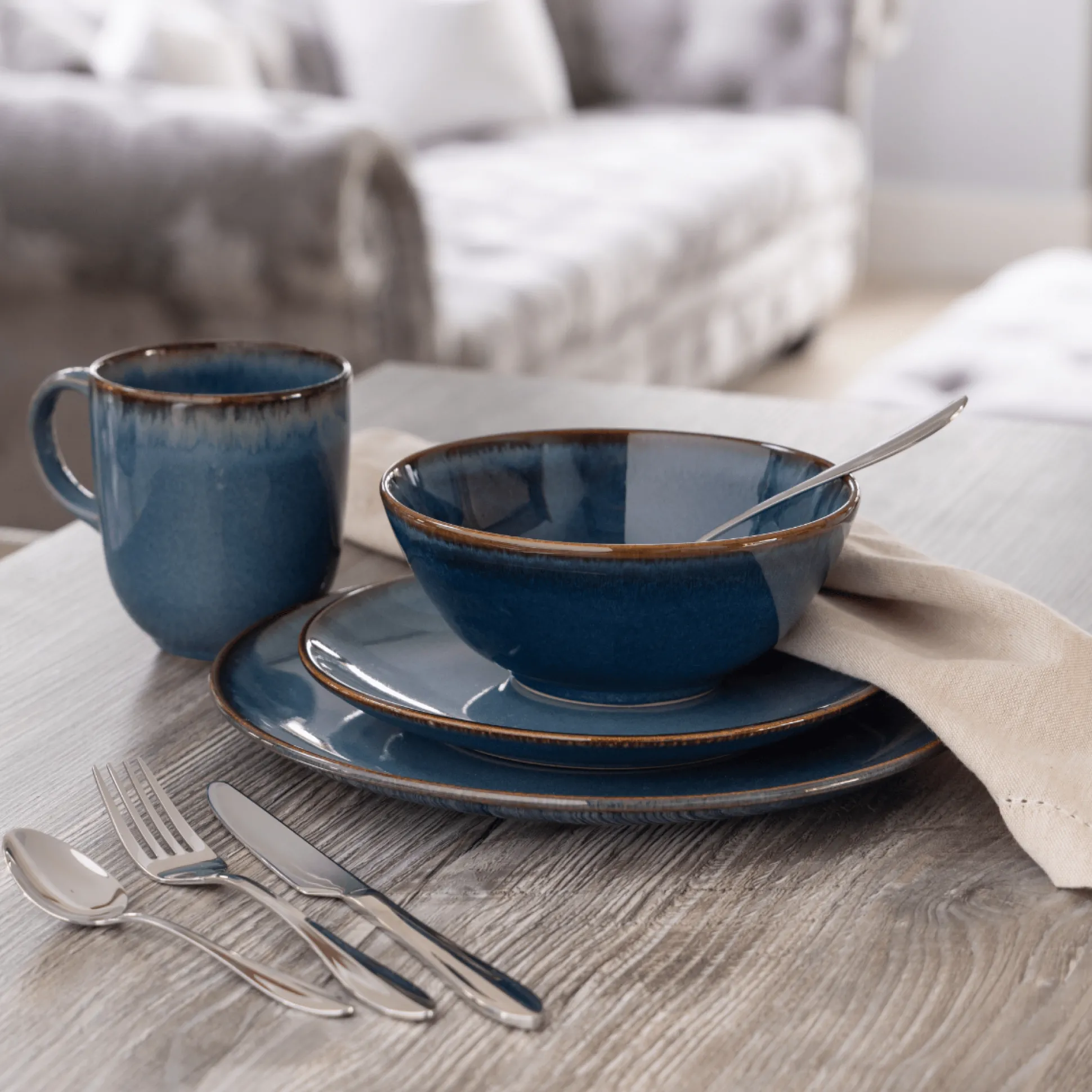 Reactive Blue Set Of 4 Bowls 16.5cm