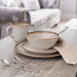 Reactive Cream Set Of 4 Dinner Plates