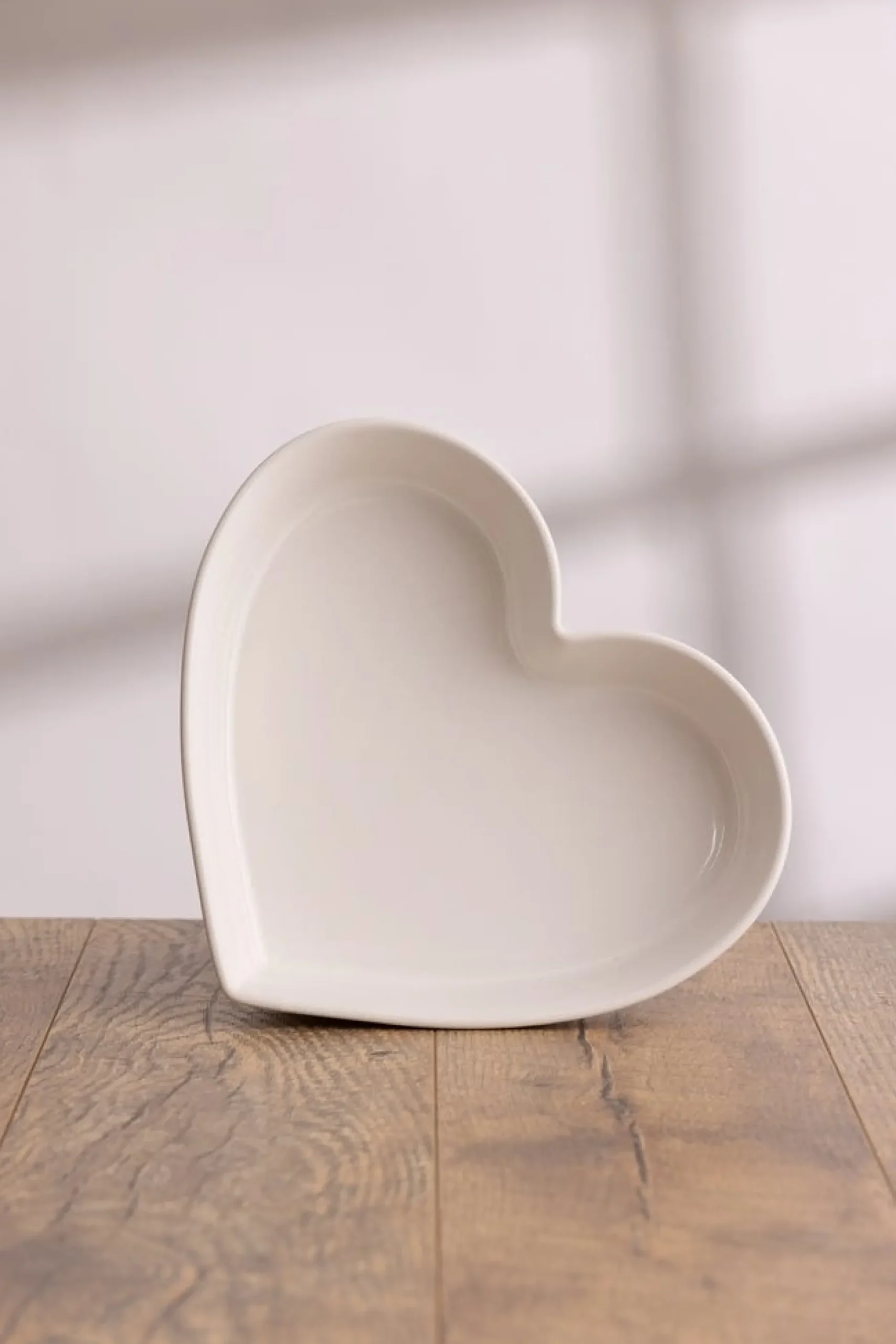 Rustic Charm 28cm Baker
